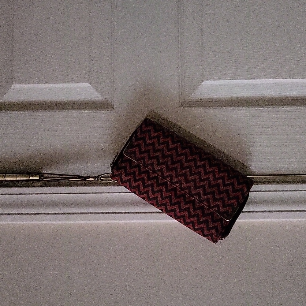 Clutch purse.